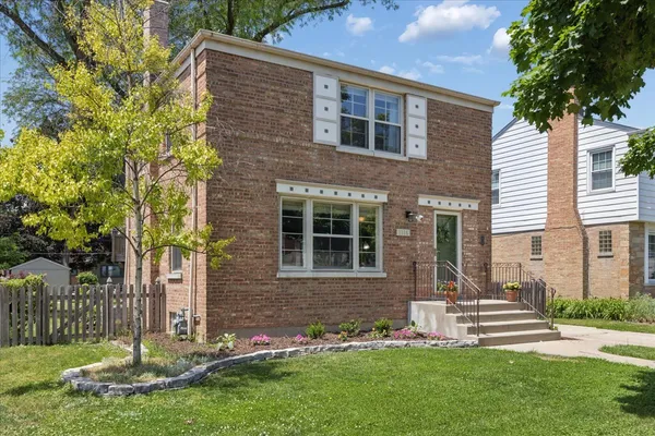 $380,000 | 1116 Morgan Avenue, La Grange Park, IL 60526