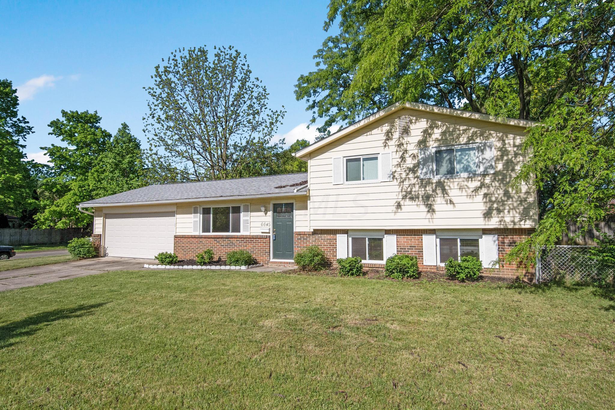 6649 Karl Road Columbus, OH 43229 - Photo 3 of 47 A7406366