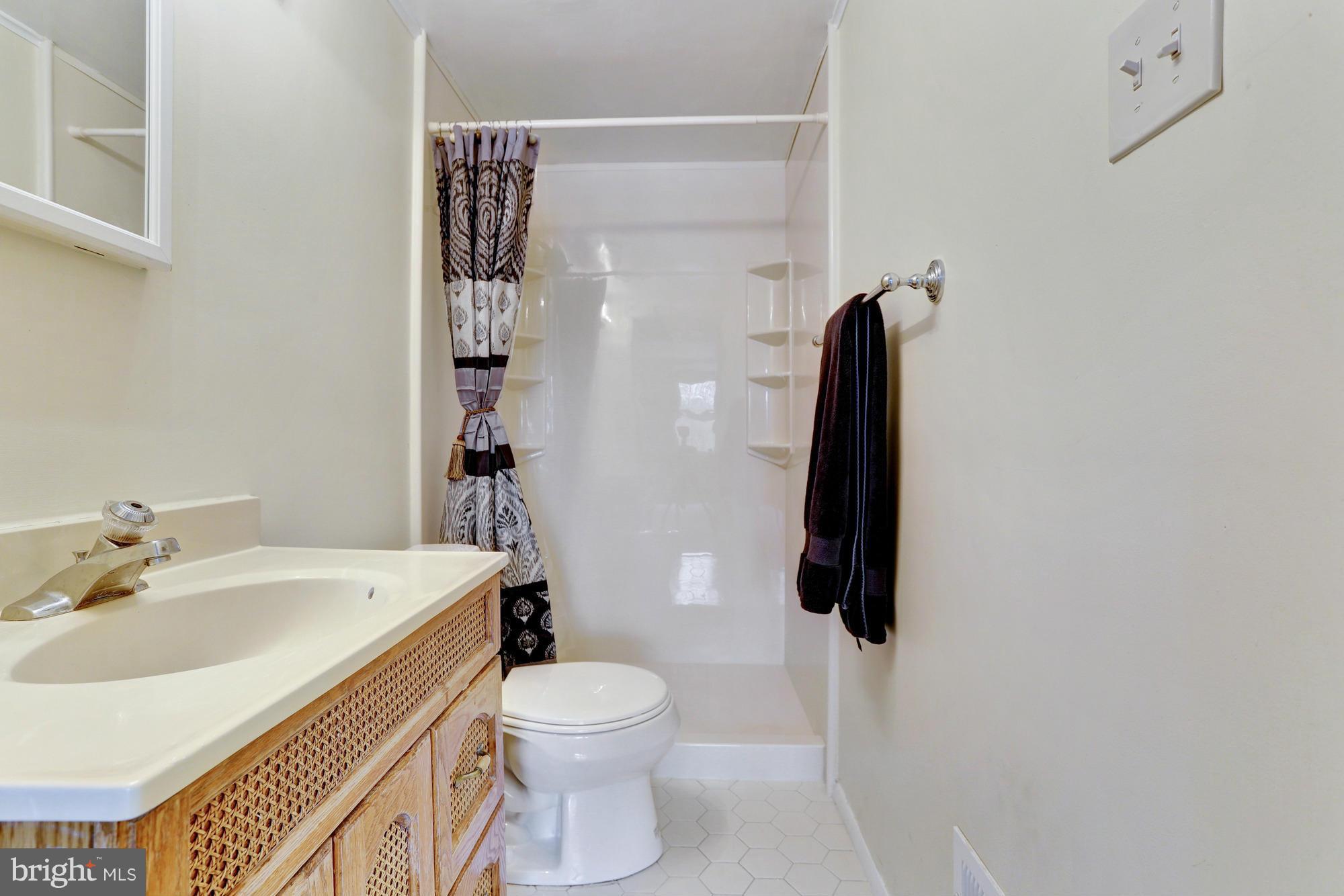 3637 Rusty Rim Ellicott City, MD 21043 - Photo 22 of 26 Bathroom
