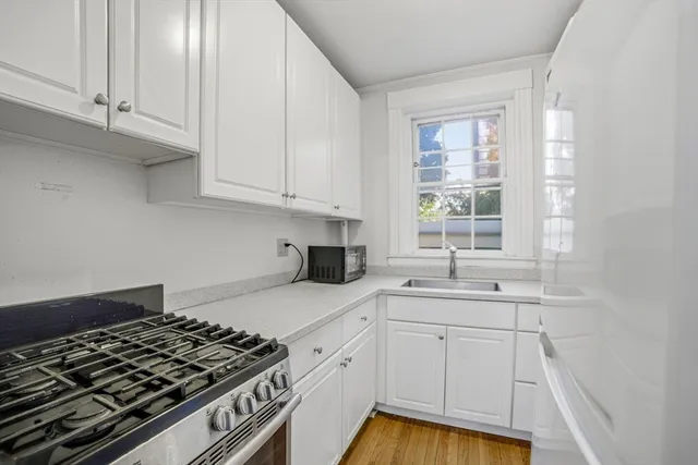 $750,000 | 43 Linnaean Street, Unit 1, Cambridge, MA 02138