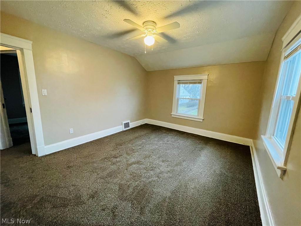 4395 Elmwood Road Cleveland, OH 44121 - Photo 17 of 26