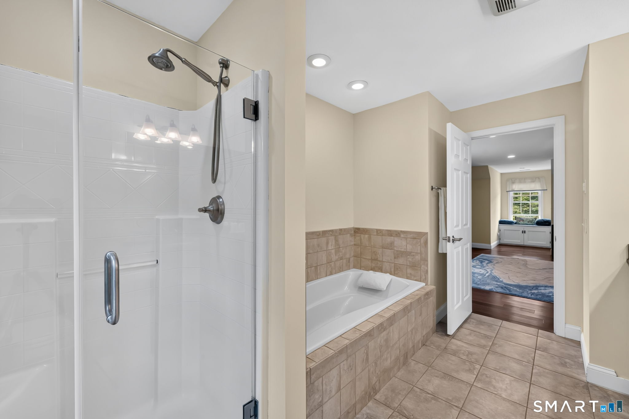 5 Edwards Way Bloomfield, CT 06002 - Photo 30 of 40