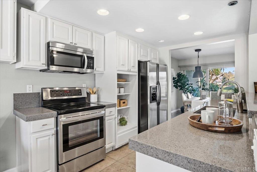 213 Via Osuna Rancho Santa Fe, CA 92091 - Photo 17 of 58
