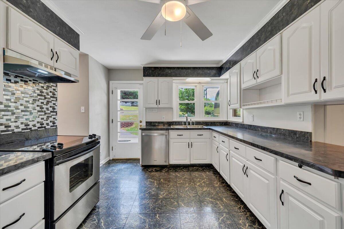 4962 Bower Road Roanoke, VA 24018 - Photo 15 of 55 15-MIB01543