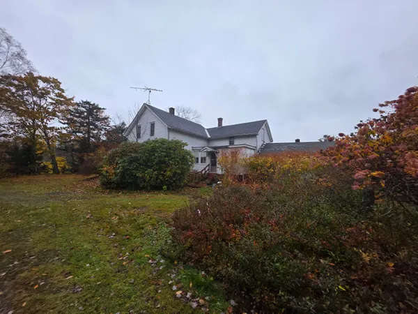 $250,000 | 73 Swan Lake Avenue, Belfast, ME 04915