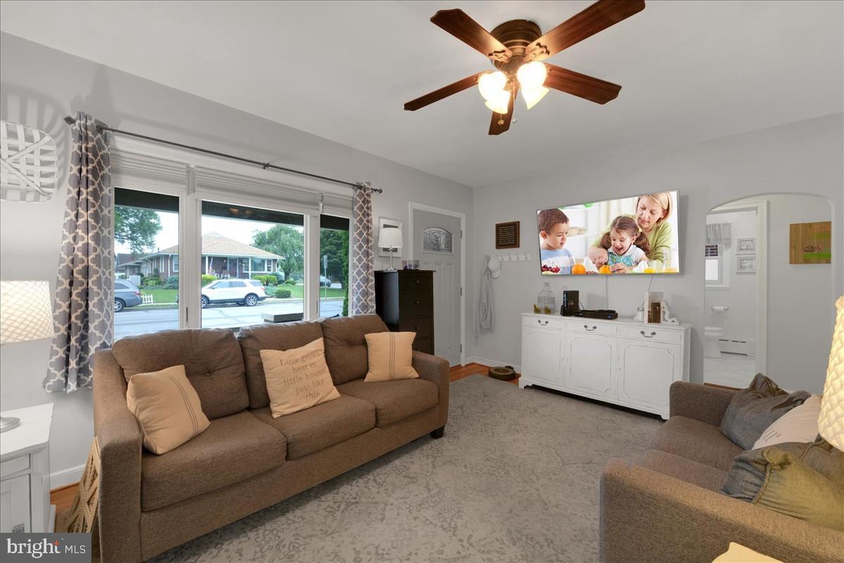 1237 Fern Avenue Reading, PA 19607 - Photo 5 of 25 Gallery Image 5