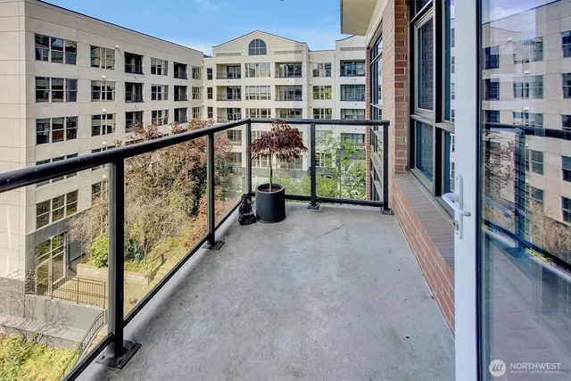 $374,900 | 1420 Terry Avenue, Unit 603, Seattle, WA 98101
