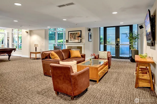 $374,900 | 1420 Terry Avenue, Unit 603, Seattle, WA 98101