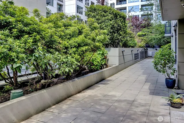 $374,900 | 1420 Terry Avenue, Unit 603, Seattle, WA 98101