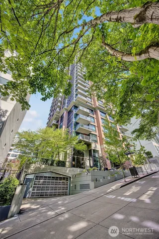 $374,900 | 1420 Terry Avenue, Unit 603, Seattle, WA 98101