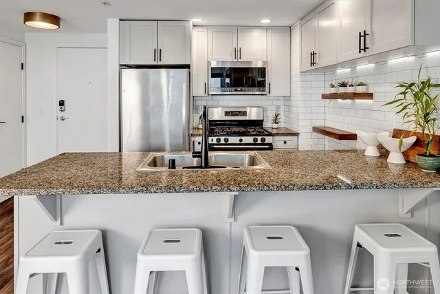 $374,900 | 1420 Terry Avenue, Unit 603, Seattle, WA 98101