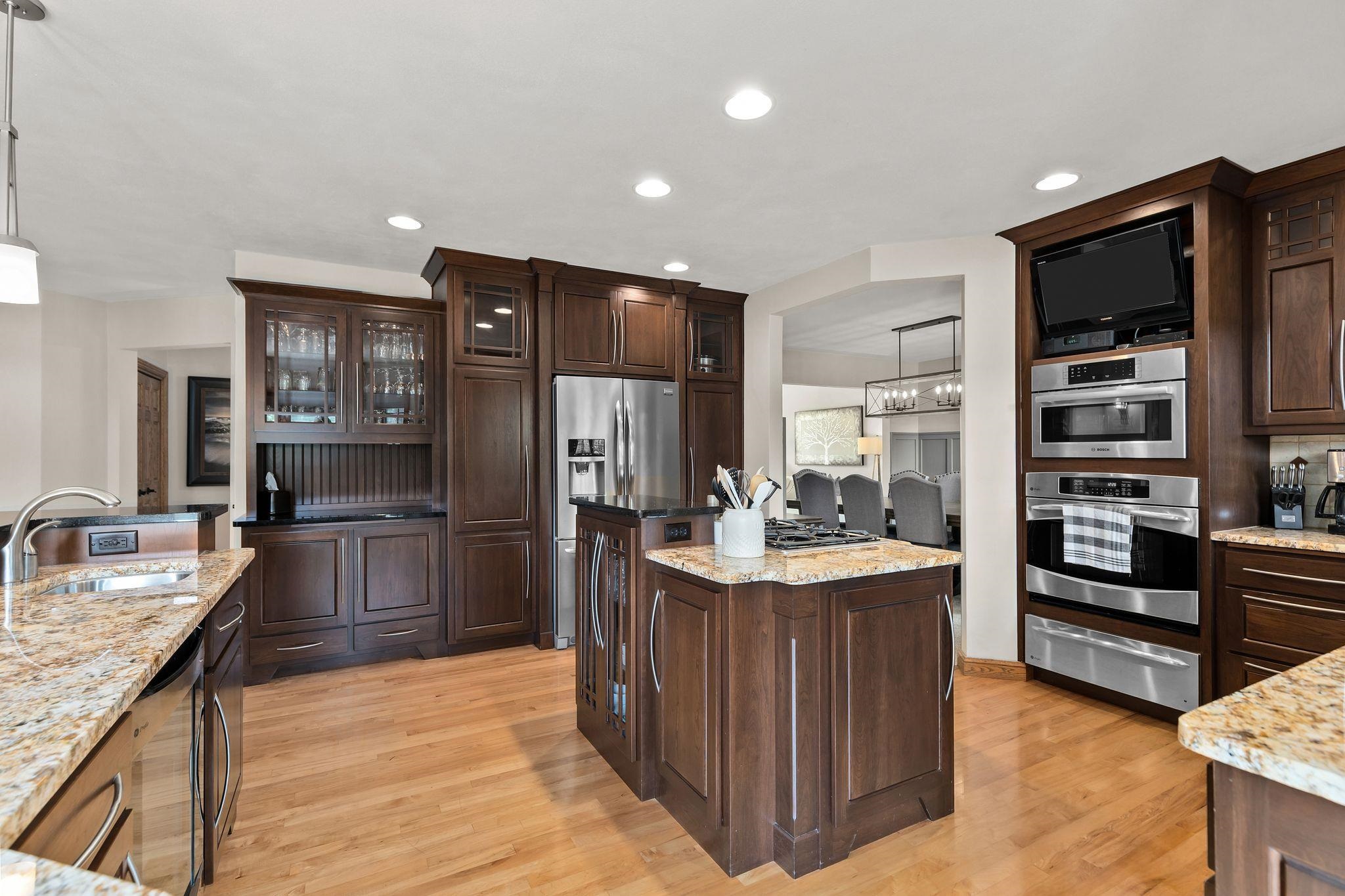 2801 Schaefer Circle Appleton, WI 54915 - Photo 10 of 69