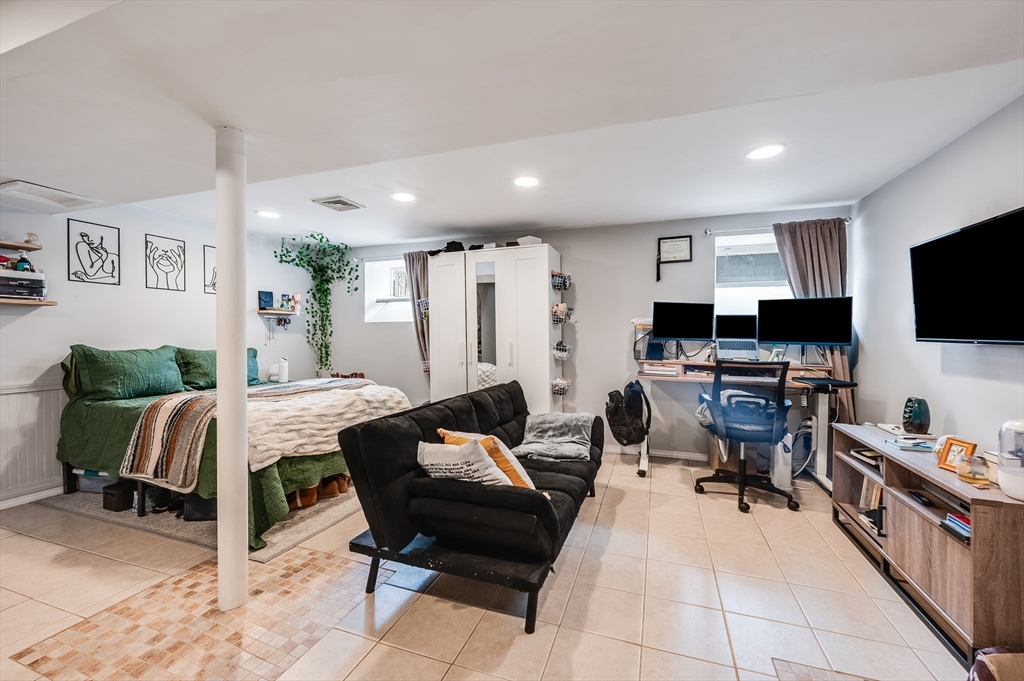 13 Spring Garden Street, Unit 1 Boston, MA 02125 - Photo 12 of 18