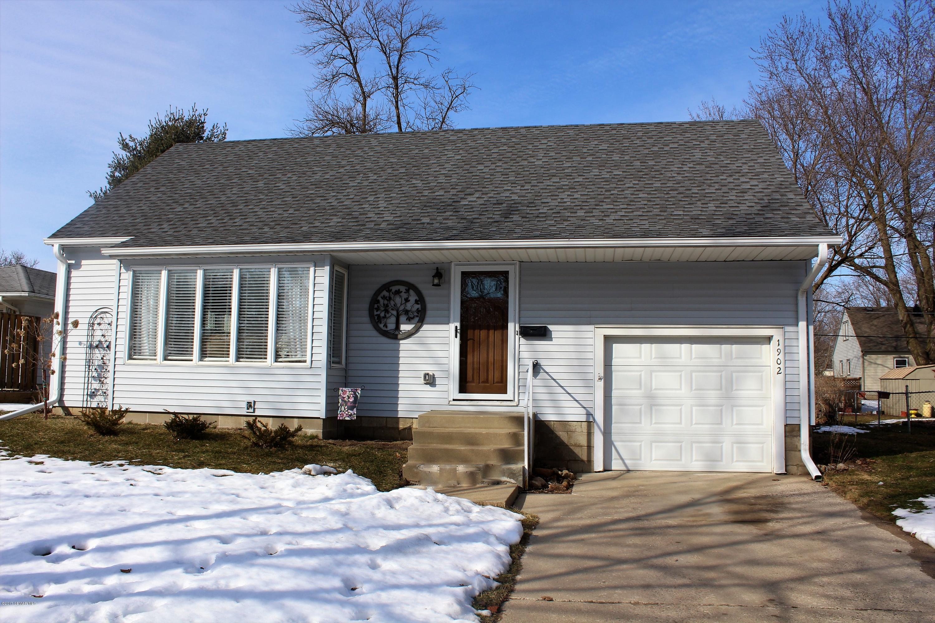 1902 3rd Avenue Southwest Austin, MN 55912 - Photo 1 of 1 Gallery Image 1