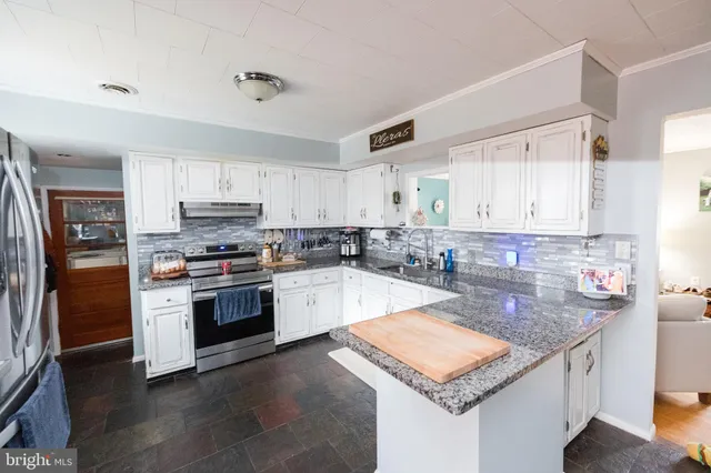 $420,000 | 1711 Kempfield Drive, Hampstead, MD 21074