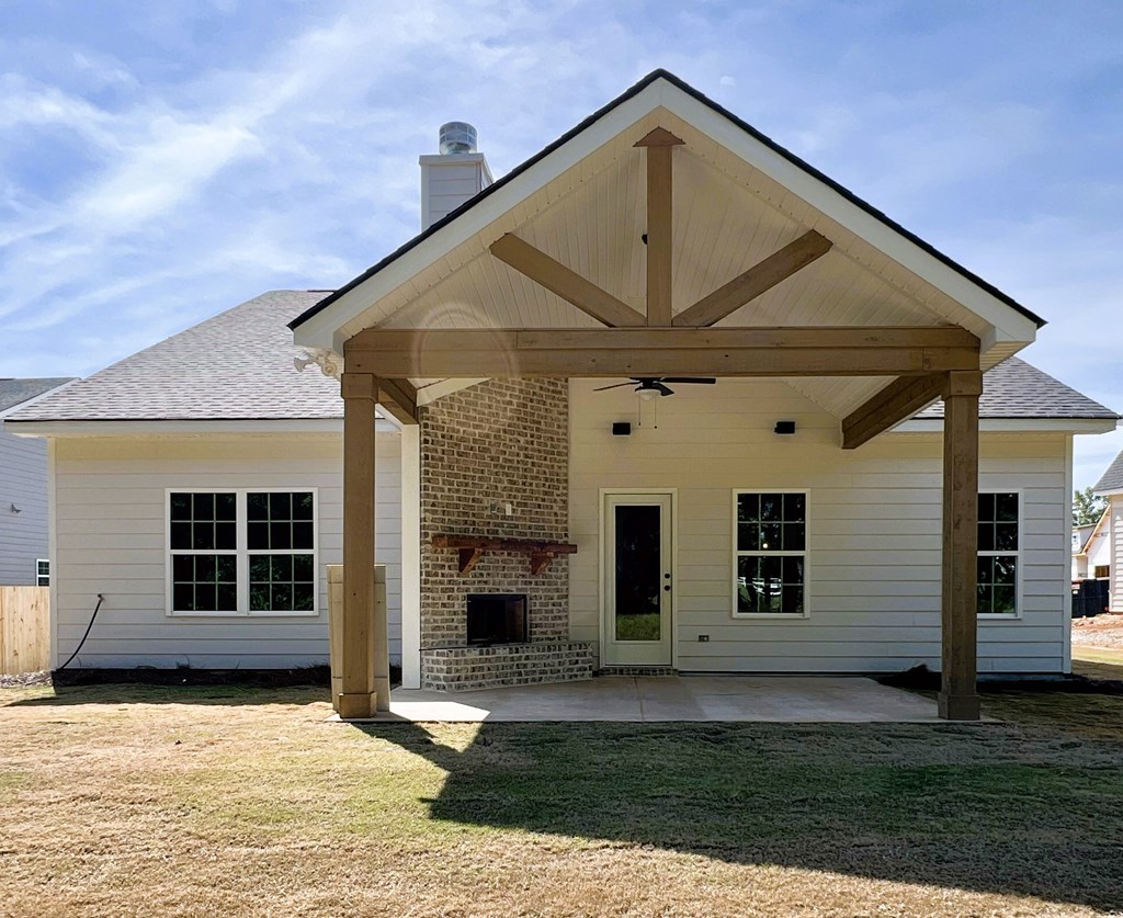 2012 Webbed Way Opelika, AL 36804 - Photo 2 of 3