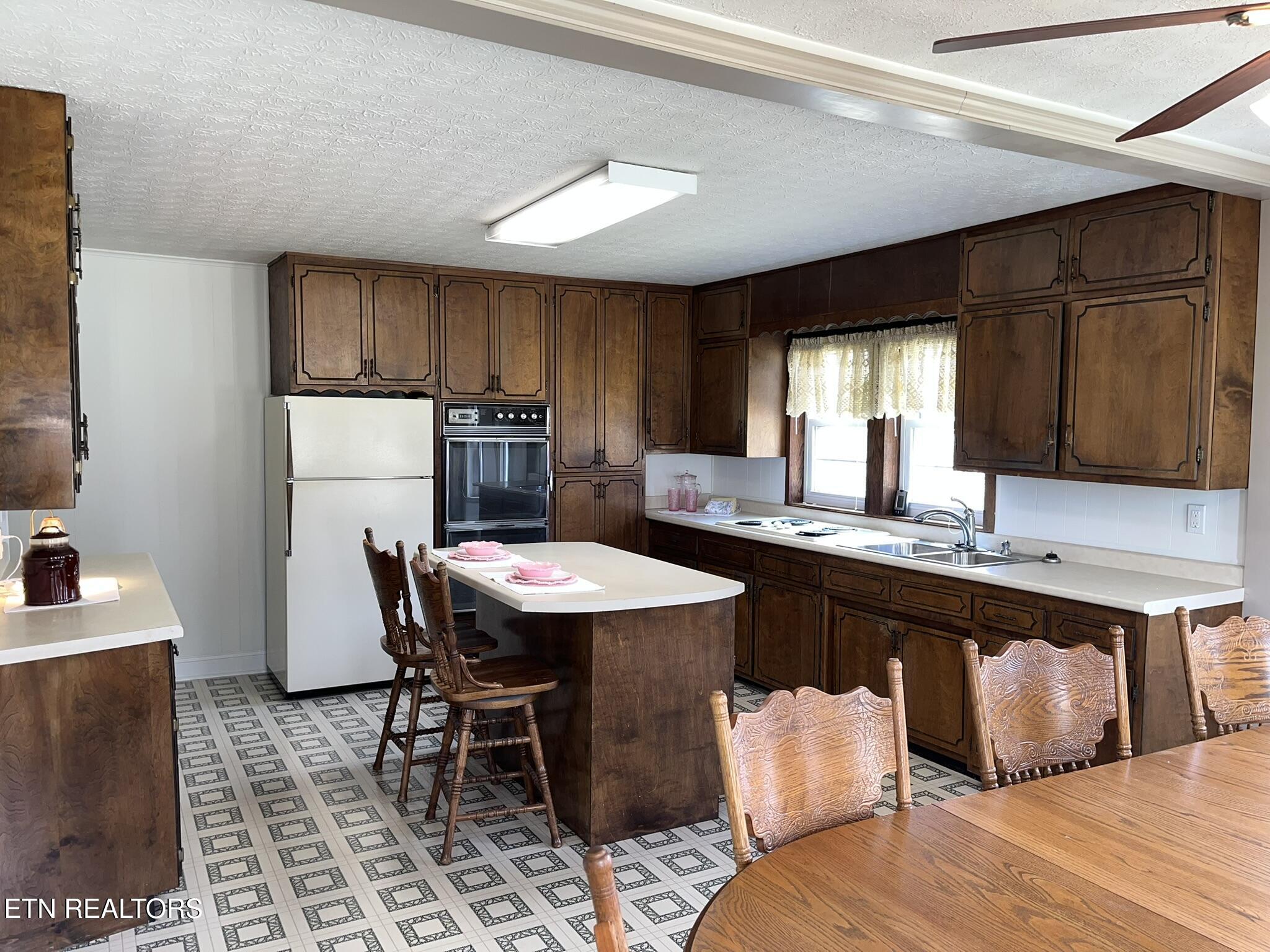 2187 Dexter Laxton Road Oneida, TN 37841 - Photo 15 of 29 IMG_1548