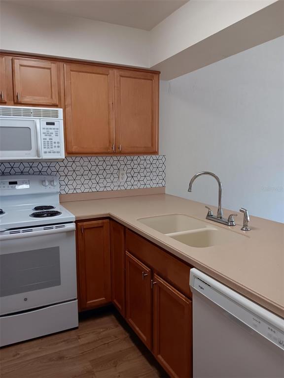 4419 Southwest 20th Lane Gainesville, FL 32607 - Photo 8 of 24
