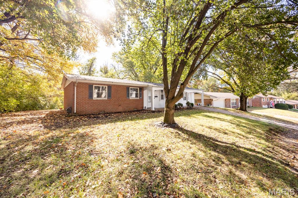 860 Wilshire Drive Belleville, IL 62223 - Photo 2 of 19