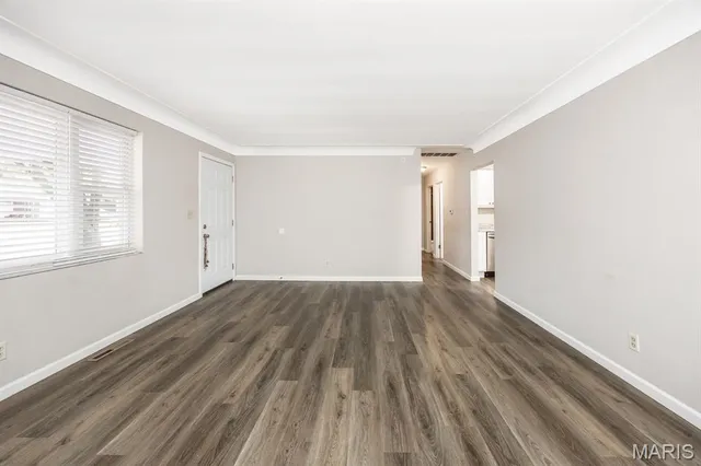 $165,000 | 860 Wilshire Drive, Belleville, IL 62223