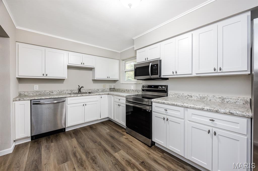 860 Wilshire Drive Belleville, IL 62223 - Photo 8 of 19