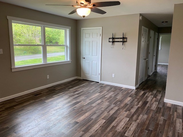 2801 Midfield Circle Southeast Cleveland, TN 37323 - Photo 2 of 23