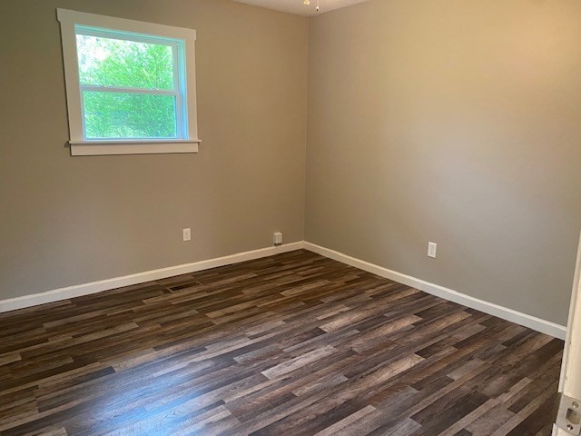 2801 Midfield Circle Southeast Cleveland, TN 37323 - Photo 7 of 23