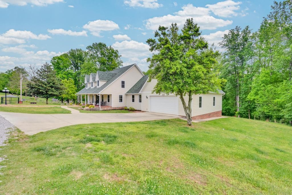 2193 Tollisontown Road Sparta, TN 38583 - Photo 2 of 79