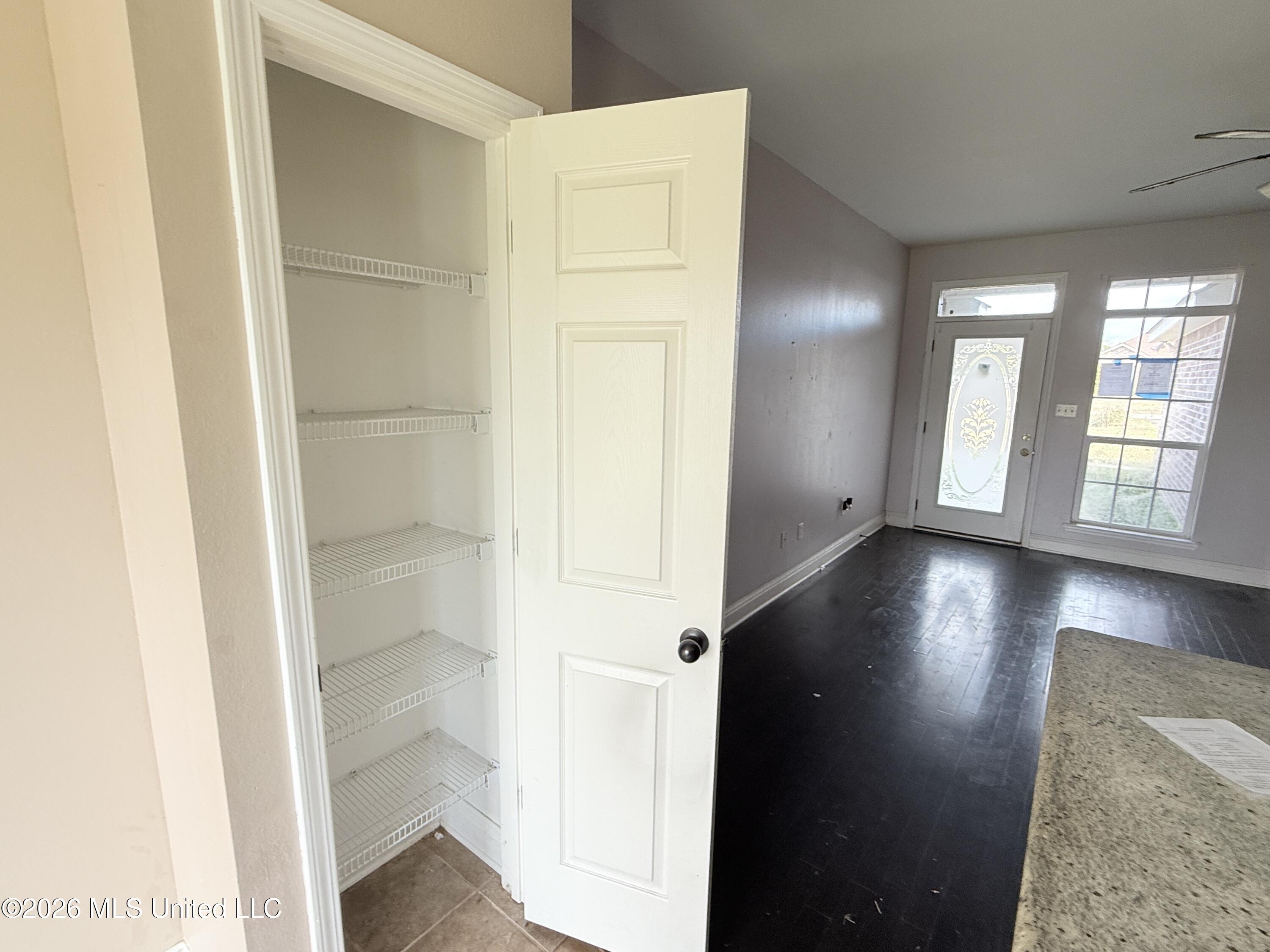 17 Pointer Trail Picayune, MS 39466 - Photo 18 of 28 Pantry