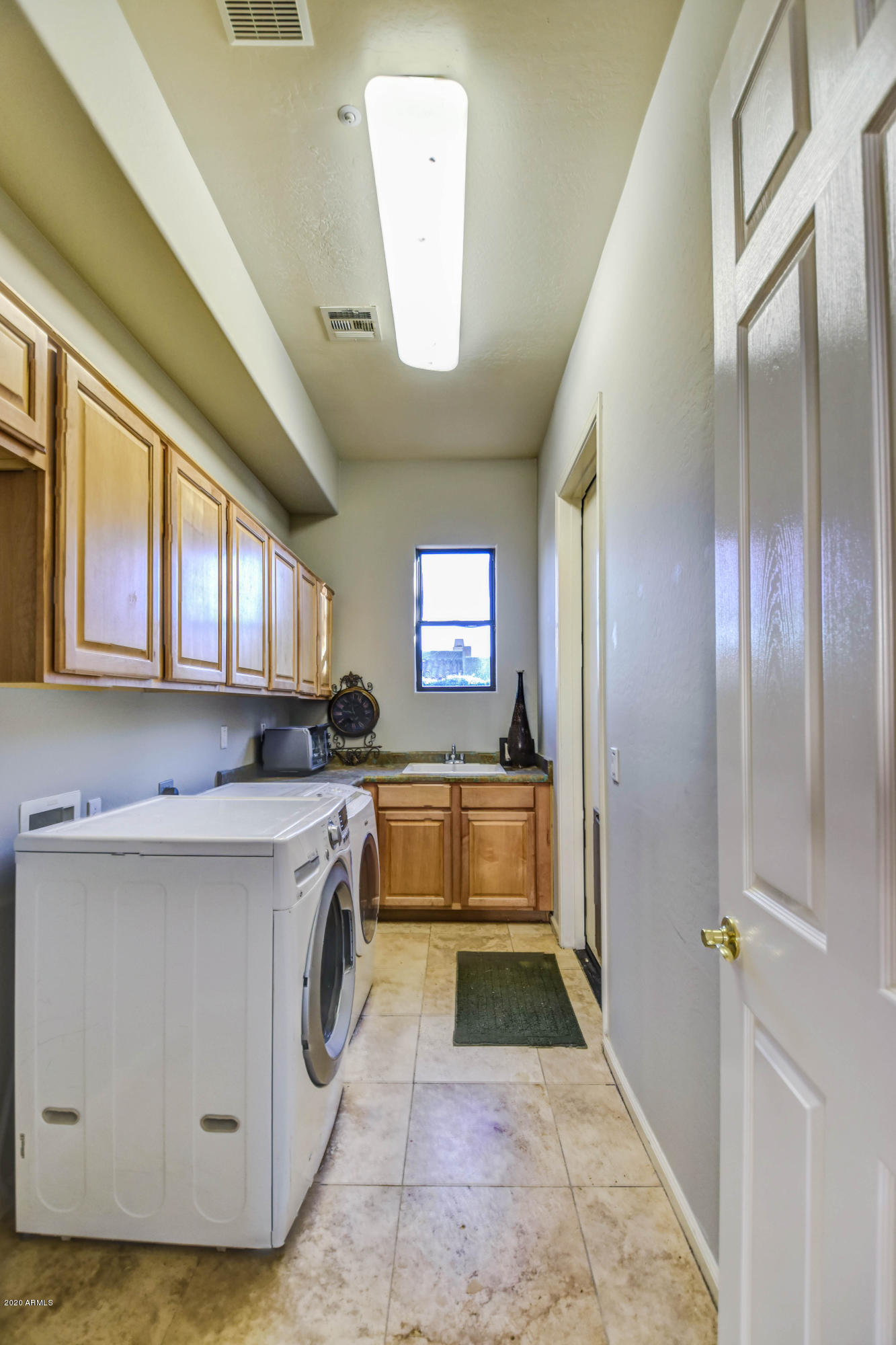 8125 East Wing Shadow Road Scottsdale, AZ 85255 - Photo 31 of 44 Laundry