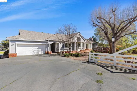 $859,000 | 4210 Suzanne Drive, Pittsburg, CA 94565