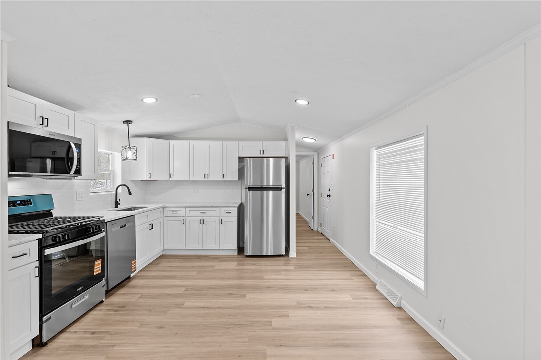 38 Torch Lane Coventry, RI 02816 - Photo 5 of 16