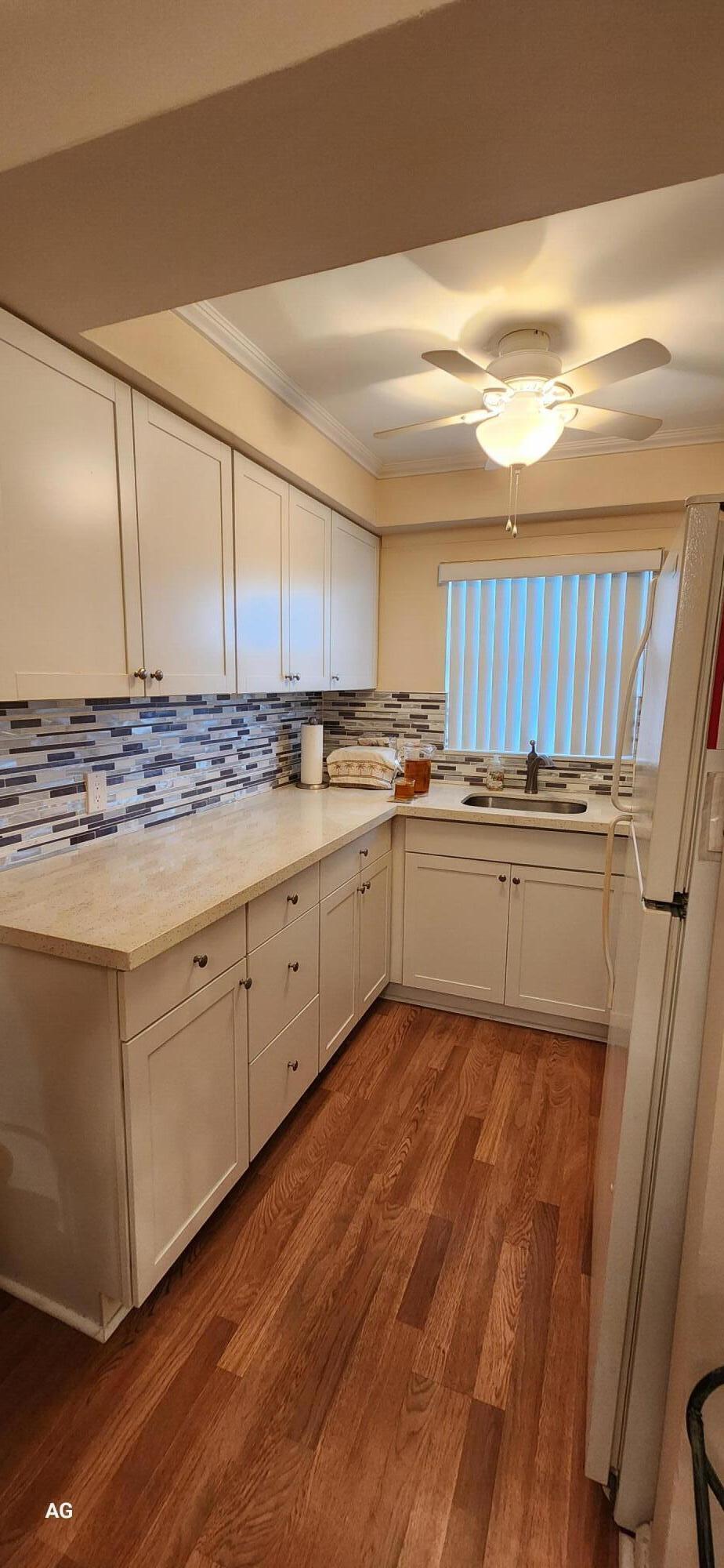 15 Southeast 13th Street, Unit D3 Boca Raton, FL 33432 - Photo 17 of 36 Kitchen