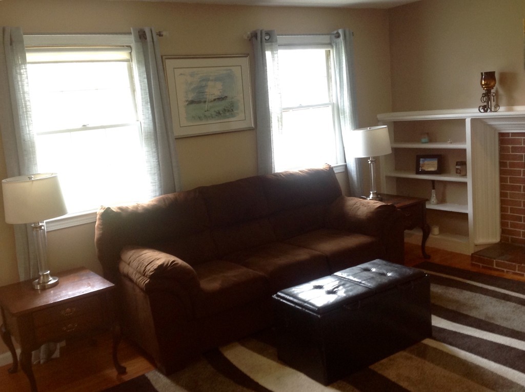 2 Ruth Drive Wilbraham, MA 01095 - Photo 5 of 30 Gallery Image 5
