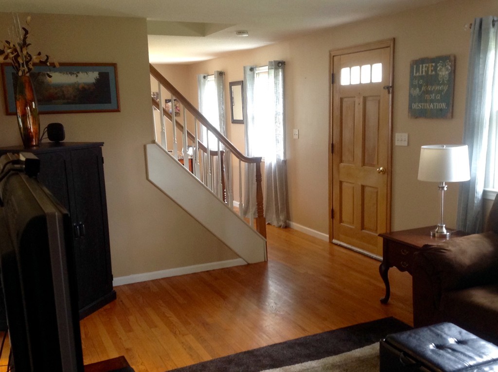2 Ruth Drive Wilbraham, MA 01095 - Photo 6 of 30 Gallery Image 6