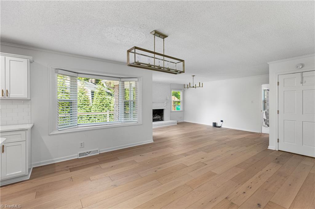 1509 Heathcliff Road High Point, NC 27262 - Photo 11 of 46 Breakfast Area