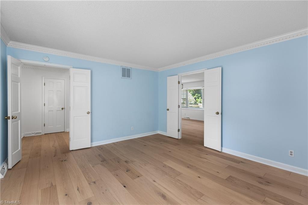 1509 Heathcliff Road High Point, NC 27262 - Photo 18 of 46 Living Room