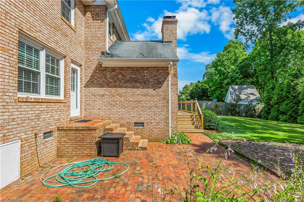 1509 Heathcliff Road High Point, NC 27262 - Photo 40 of 46