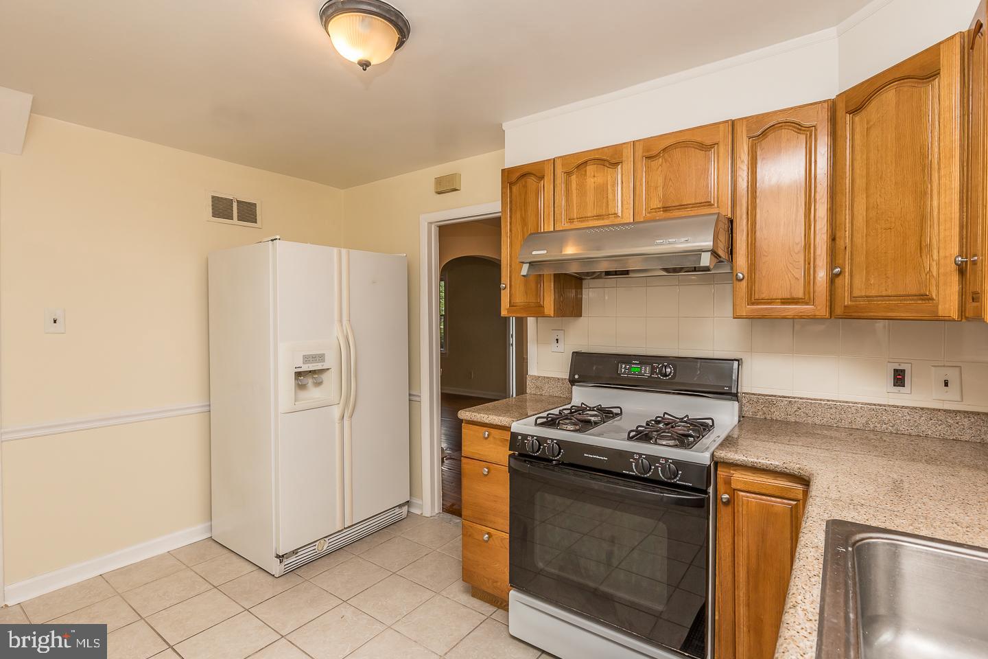 1511 Manoa Road Wynnewood, PA 19096 - Photo 11 of 29