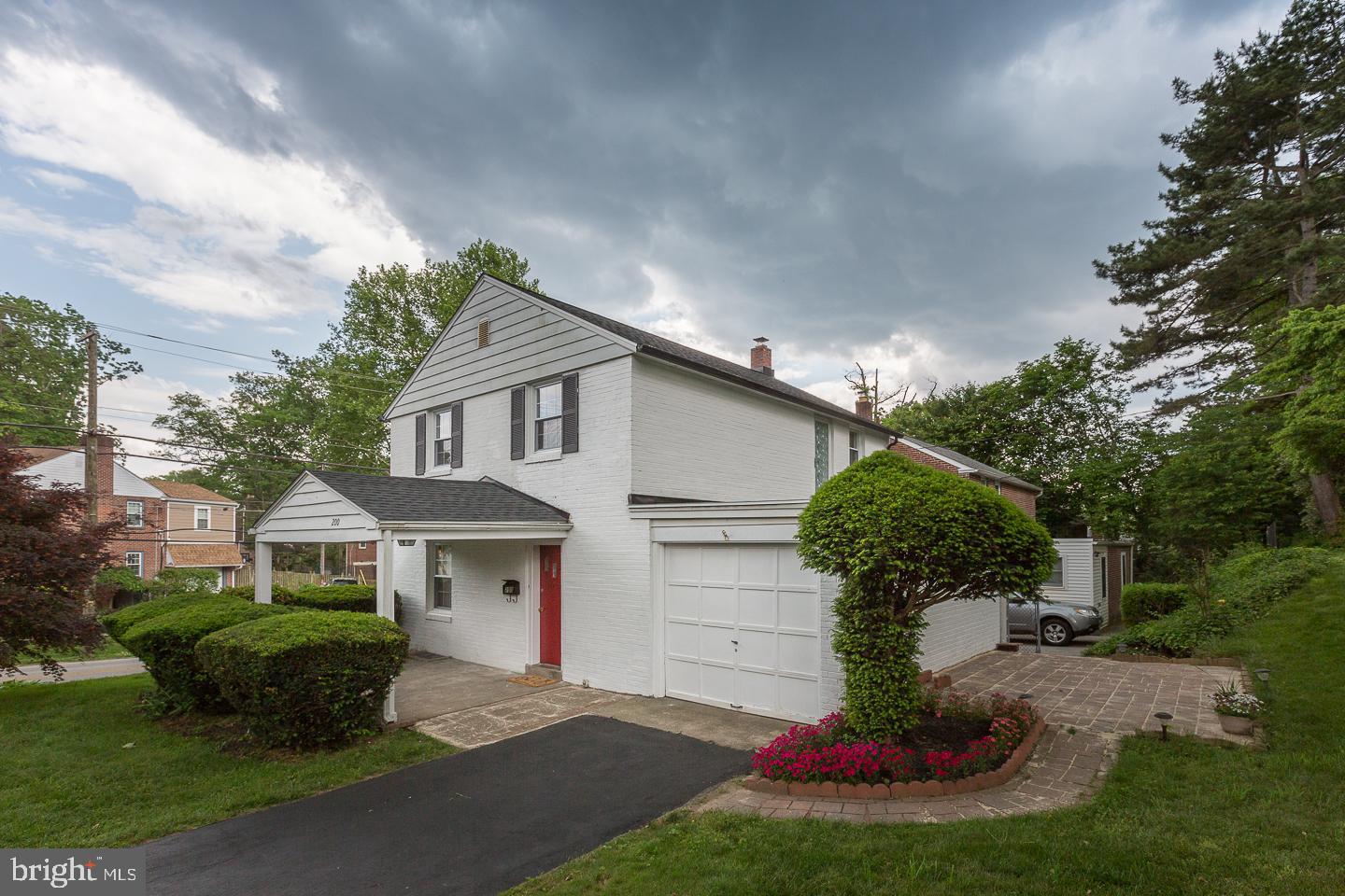 1511 Manoa Road Wynnewood, PA 19096 - Photo 3 of 29