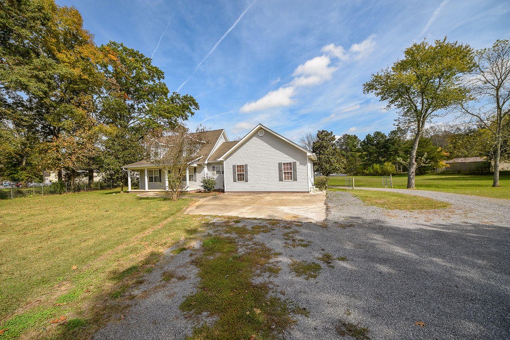4247 Spring Place Road Southeast Cleveland, TN 37323 - Photo 5 of 60
