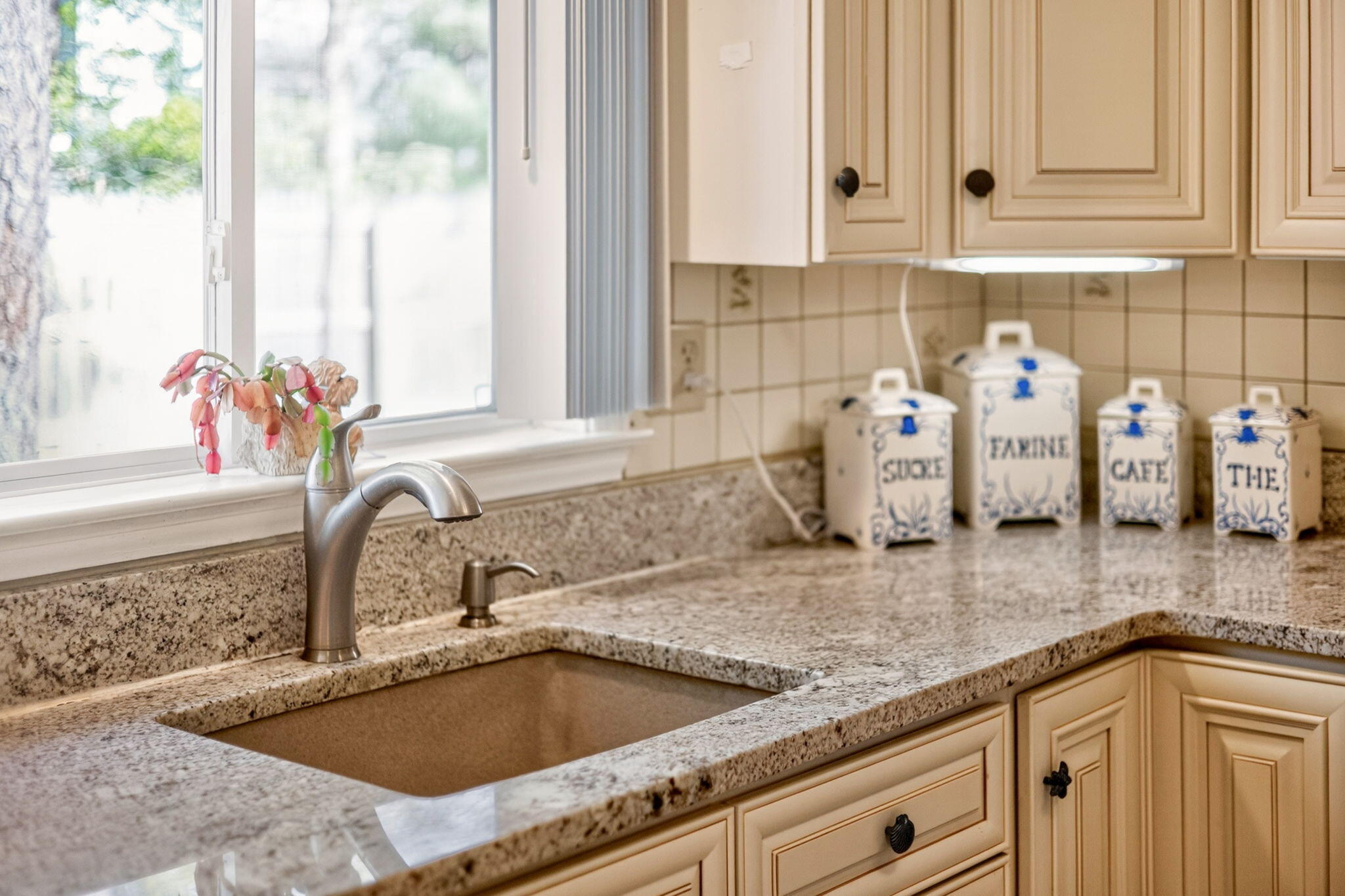 80 Roosevelt Road Cotuit, MA 02635 - Photo 17 of 44 14-14-8P0A4460