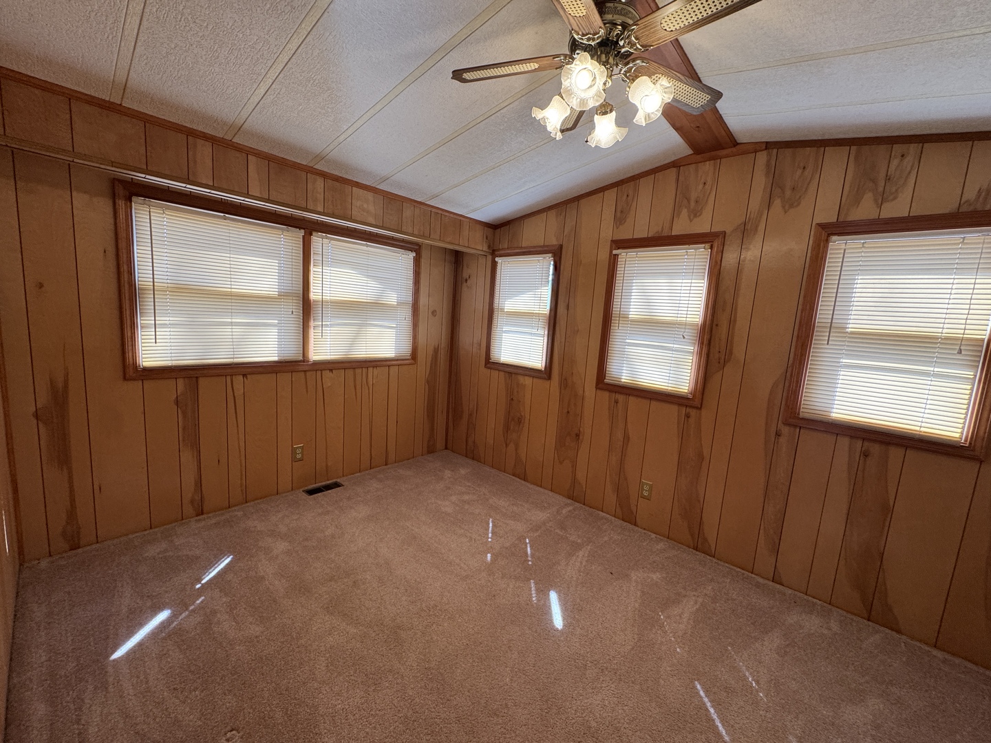 2-148 Woodhaven Lakes Sublette, IL 61367 - Photo 8 of 12