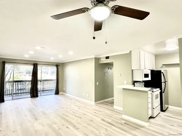 $2,095 | 6304 Friars Road, Unit 134, San Diego, CA 92108