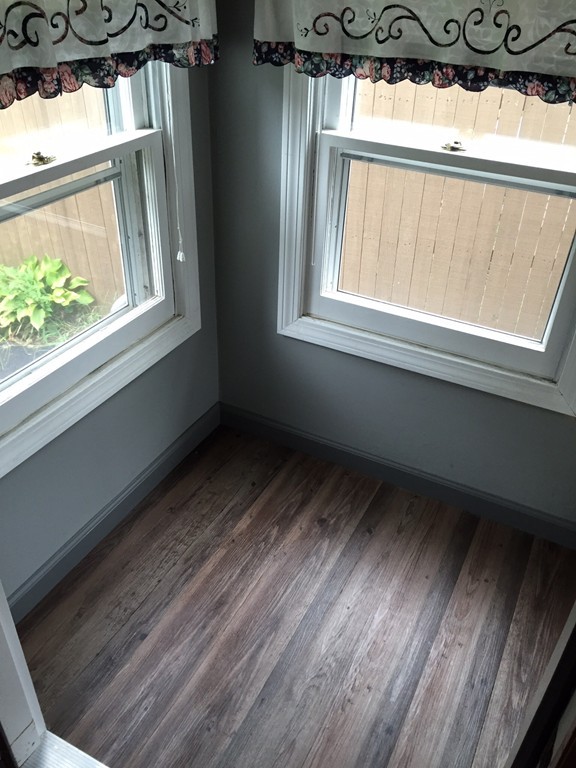 8 Fordham Street Springfield, MA 01104 - Photo 11 of 14