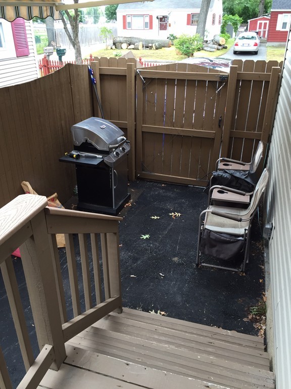 8 Fordham Street Springfield, MA 01104 - Photo 12 of 14