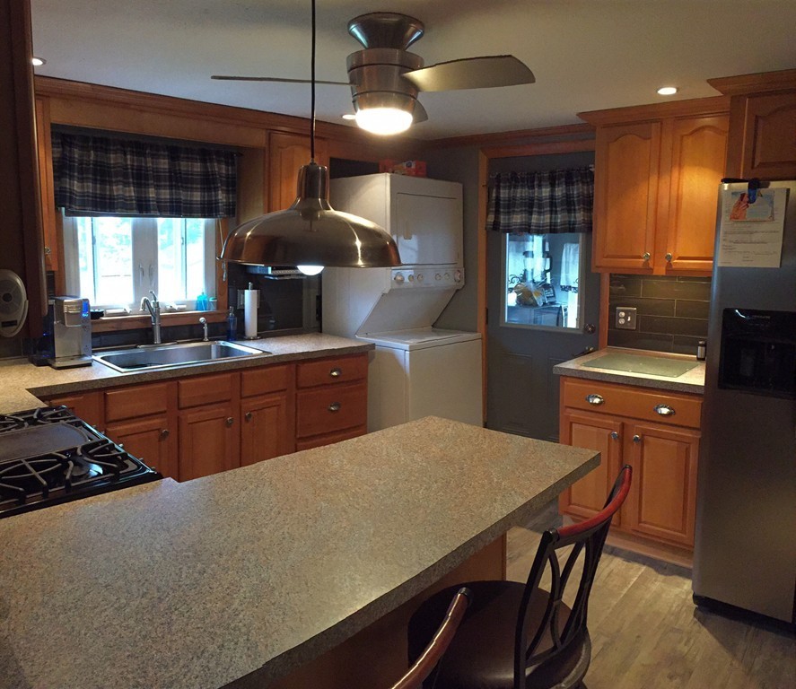 8 Fordham Street Springfield, MA 01104 - Photo 2 of 14