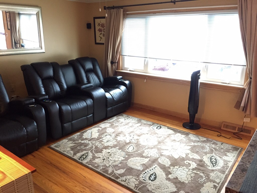 8 Fordham Street Springfield, MA 01104 - Photo 7 of 14