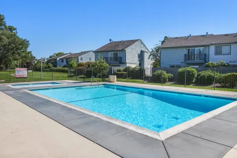 $1,298,000 | 953 Diaz Lane, Foster City, CA 94404
