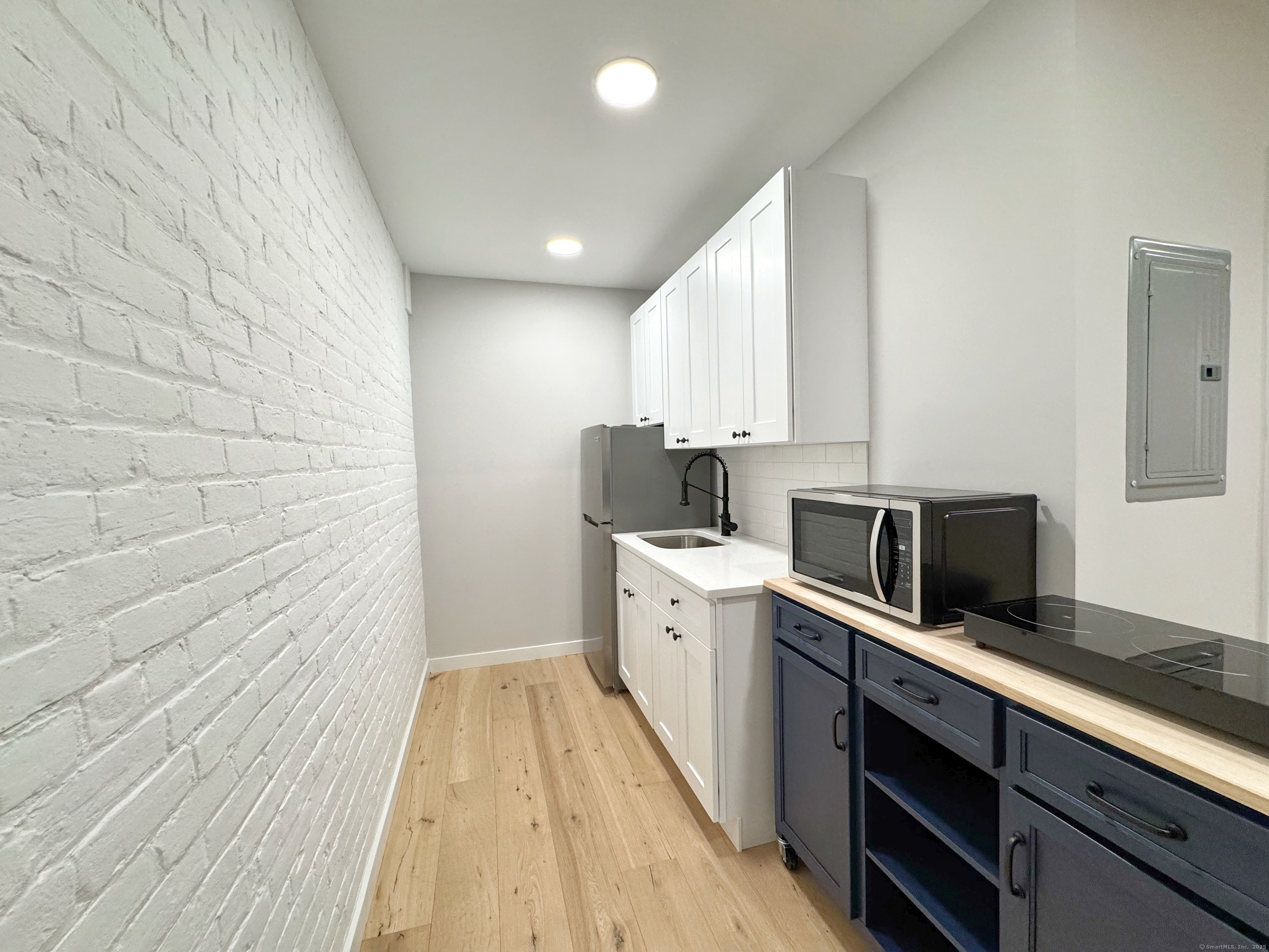 32 Main Street, Unit 208 Norwalk, CT 06851 - Photo 2 of 9